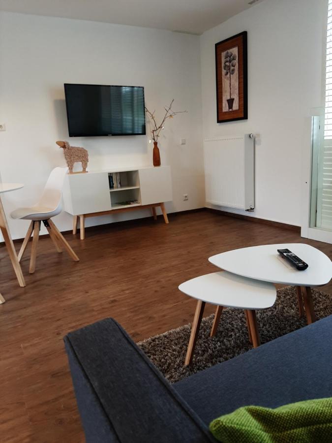 Gemuetliche Ferienwohnung, Laendlich Und Stadtnah, Ruhig Gelegen เรดา วีเดนบรุค ภายนอก รูปภาพ